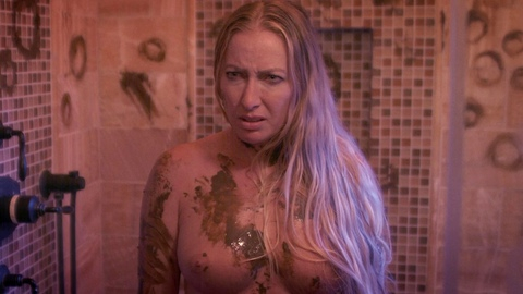 Pic: Victoria Vertuga in Cold Blows the Wind