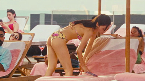 Pic: Chacha Huang in Emmanuelle