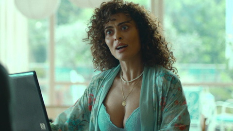 Pic: Juliana Paes in Desperate Lies