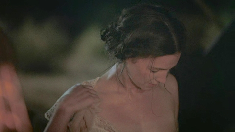 Pic: Ella Hunt in Horizon: An American Saga - Chapter 1