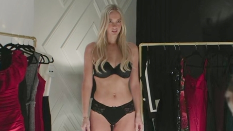 Pic: Nicole Peters in Twin Lies