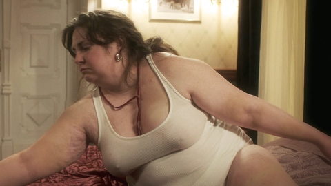 Pic: Lena Dunham in Treasure