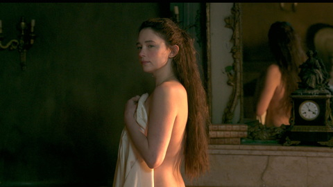 Pic: Haley Bennett in Widow Clicquot