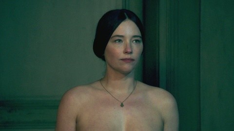 Pic: Haley Bennett in Widow Clicquot