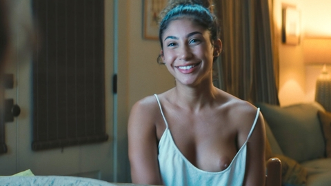 Pic: Isabella Ferreira in Incoming