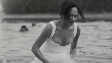 Pic: Aurora Perrineau in KAOS