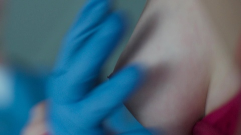 Pic: Najwa Nimri in Breathless (2024)