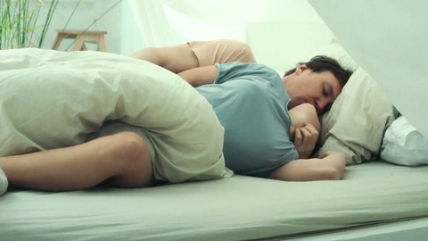 Pic: Saskia Rosendahl in Dying