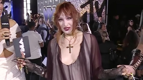 Pic: Chappell Roan in MTV Video Music Awards