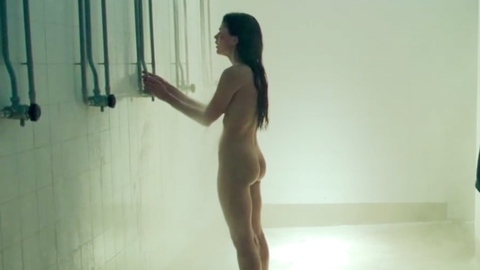 Pic: Mariia Netavrovana in Free Falling