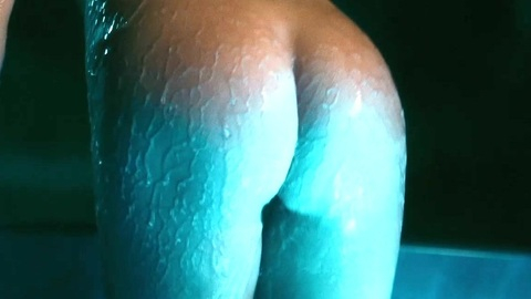 Pic: Lena Meckel in Un/Dressed