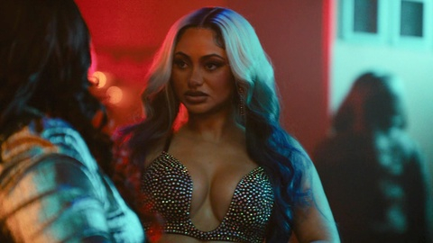 Pic: Tamera Kissen in Beauty in Black