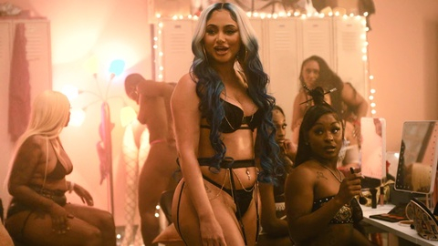 Pic: Tamera Kissen in Beauty in Black