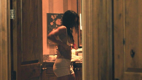 Pic: Genesis Rodriguez in Special Ops: Lioness