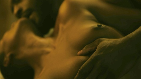 Pic: Samantha Walkes in Cross