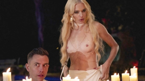 Pic: Erin Anne Gray in Swap