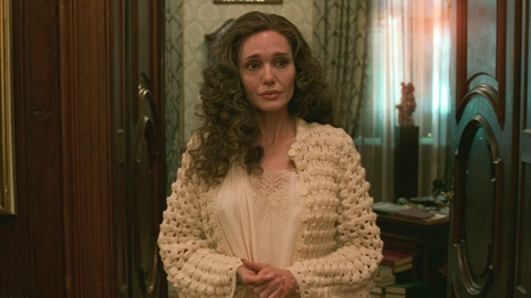 Pic: Angelina Jolie in Maria
