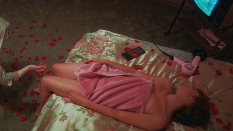 Pic: Greta Fernández in Cuckoo