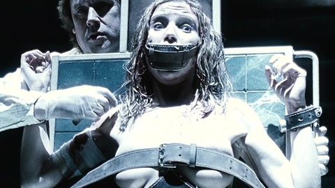 Pic: Isabelle Van Waes in FearDotCom (2002)