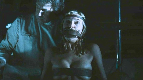 Pic: Isabelle Van Waes in FearDotCom