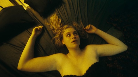 Pic: Julia Polaczek in X-Rated Queen