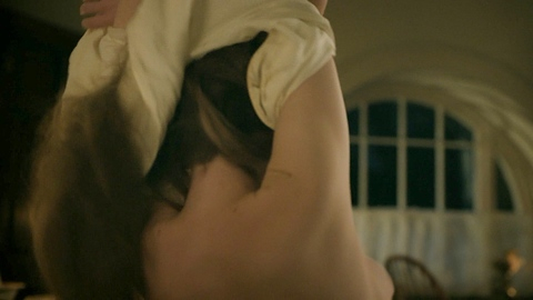 Pic: Izzy Meikle-Small in Outlander