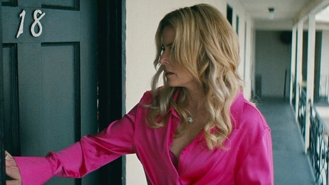 Pic: Elizabeth Banks in Skincare (2024)