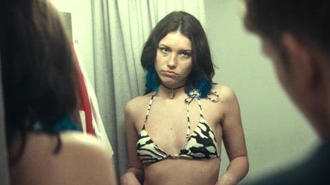 Pic: Mila Jankowska in The Hooligan