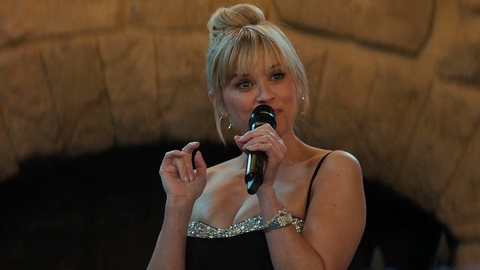 Pic: Reese Witherspoon in You're Cordially Invited