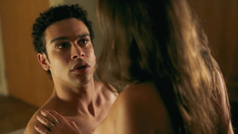 Pic: Camila Mayrink in Benefits with Friends