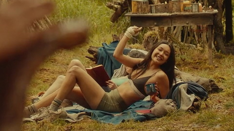 Pic: Alexa Barajas in Yellowjackets