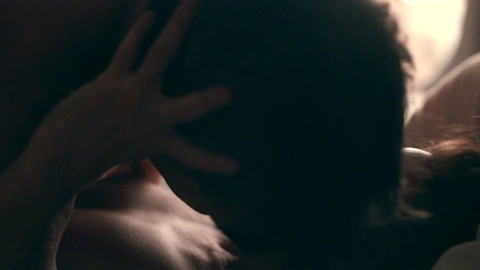 Pic: Amanda Peet in Your Friends & Neighbors