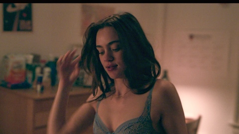 Pic: Isabel Gravitt in Your Friends & Neighbors