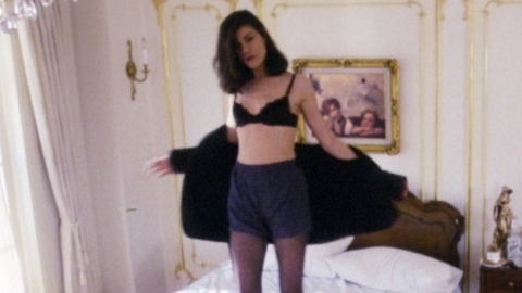 Pic: Linda Fiorentino in Acting on Impulse