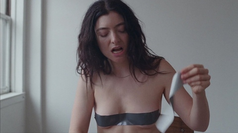 Pic: Lorde in Man Of The Year