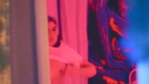 Pic: Jessica Barr in Can't Seem to Make You Mine