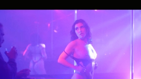 Pic: Jessica Barr in Can't Seem to Make You Mine