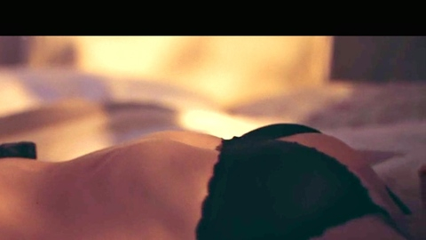 Pic: Lindsay Burdge in Can't Seem to Make You Mine