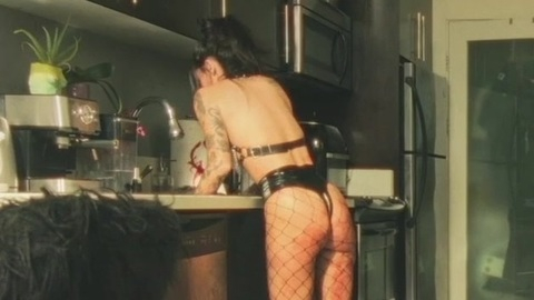 Pic: Roxette Arisa Howe in (Iconic)