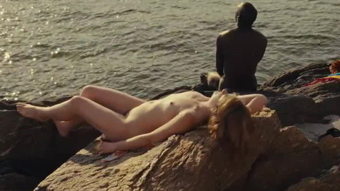 Pic: Juliette Savary in Carpobrotus