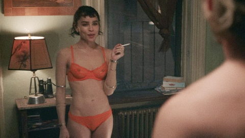 Pic: Zoë Kravitz in Caught Stealing