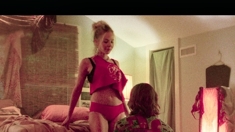 Pic: MacKenzie Porter in The Runarounds