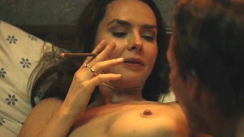 Pic: Elena Nikolaeva in Daring