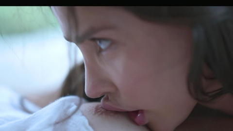 Pic: Laura Londoño in The Guest