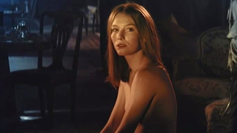 Pic: Samantha Heck Müller in Vermelho Monet