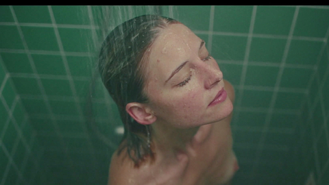 Pic: Svenja Jung in Naked