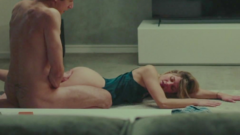 Pic: Svenja Jung in Naked