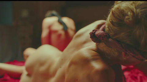 Pic: Svenja Jung in Naked