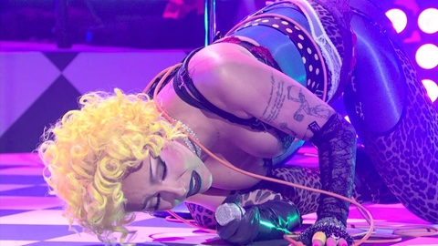 Pic: Doja Cat in Saturday Night Live