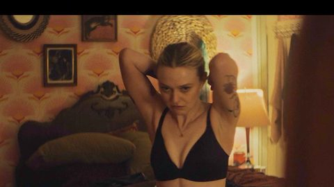 Pic: Dakota Fanning in Vicious